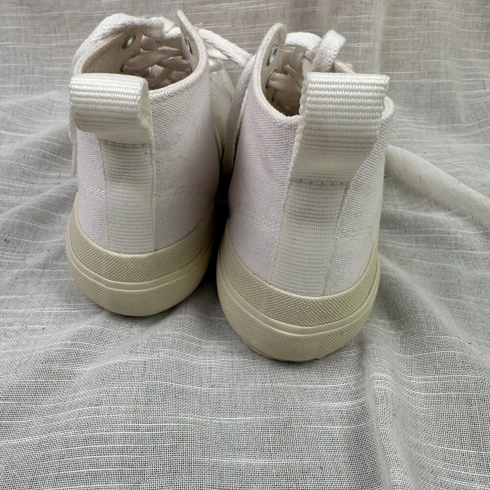 Veja NOVA HT Organic Cotton Canvas White Hi-Top Sneaker Women's US 6 / EU 37